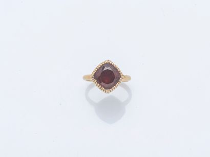 Bague en or jaune 18 carats (750 ‰) sertie...