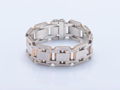 Large bracelet en argent (800 ‰) articulé...