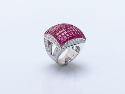 NINI
Ring from the Geo collection in 18K...
