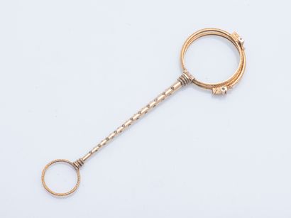 Retractable hand-face in 18K yellow gold...