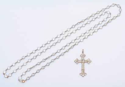 Long necklace in gilded metal adorned with...