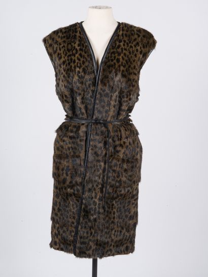 LANVIN Paris
Sleeveless long jacket in leopard-print...