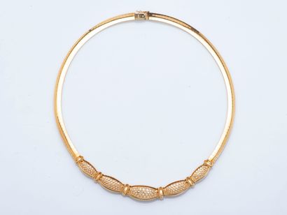 Collier ras de cou souple en or jaune 18...