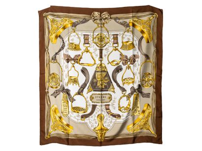 HERMÈS Paris
Square in printed silk twill,...