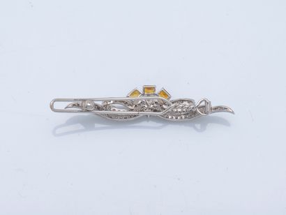 18K (750 ‰) white gold hair clip drawing...