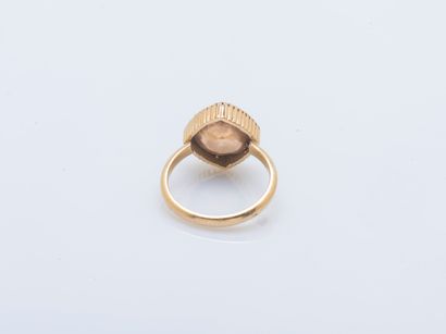 Bague en or jaune 18 carats (750 ‰) sertie...