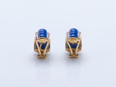 TRIO
Pair of 18k yellow gold (750 ‰) half-creoles...