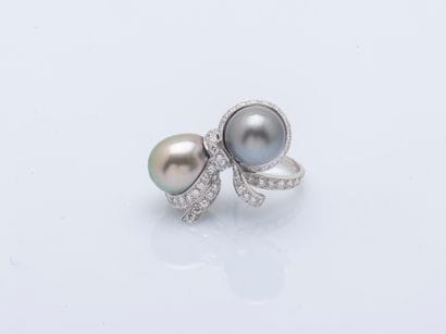CHANEL
18K (750 ‰) white gold ring set with...