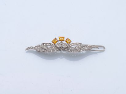 18K (750 ‰) white gold hair clip drawing...
