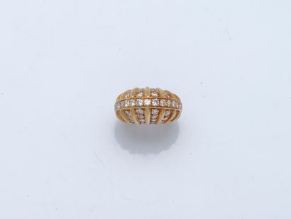 Dome ring in 18K yellow gold (750 ‰) set...