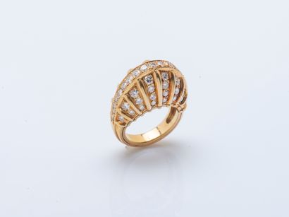 Dome ring in 18K yellow gold (750 ‰) set...