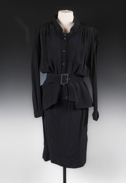 Thierry MUGLER
Black ensemble featuring a...