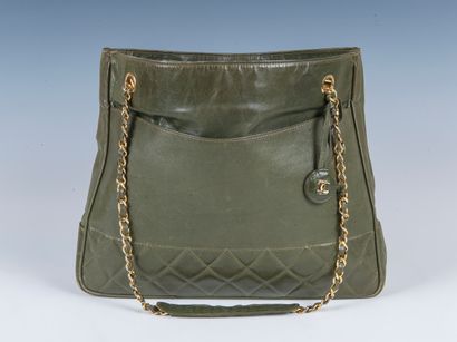 CHANEL, circa 1987
Gabriel bag in olive-green...