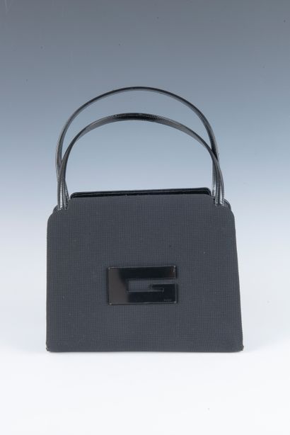 GUCCI - Tom FORD circa 1990
Square G handbag...