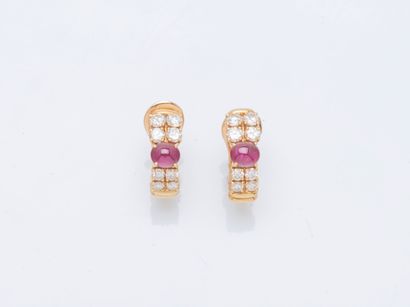André VASSORT
Pair of 18K yellow gold (750...