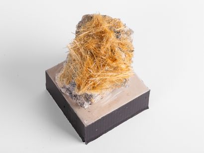 Rutile, Brésil. 
Dim. : 8 x 10 cm