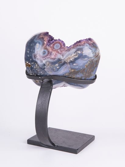 Améthyste socle, Uruguay. 
Dim. : 15 x 17...