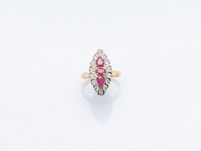 18K yellow gold (750 ‰) navette ring set...