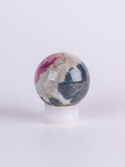 Sugilite, Afrique du sud.
Dia. : 5,3 cm