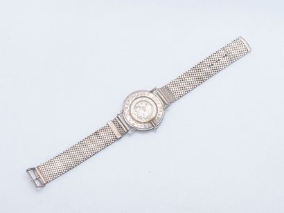 Watch whose case is formed from a 5 Franc...