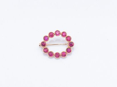 18K (750 ‰) rose gold crown brooch set with...