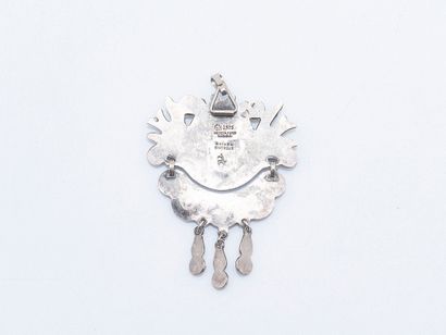 Silver pendant (800 ‰) decorated with birds...