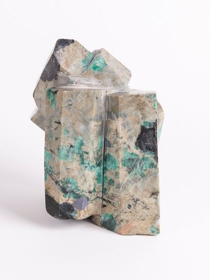 Emeraude, Brésil. 
Dim. : 13 x 13 cm