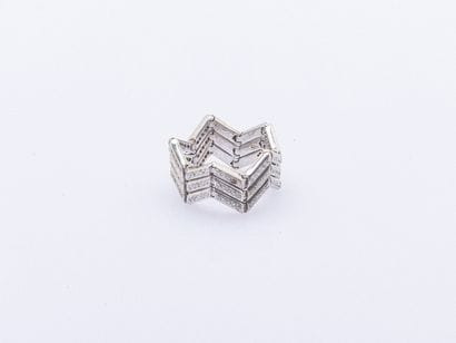Bague bandeau articulé en or gris 18 carats...