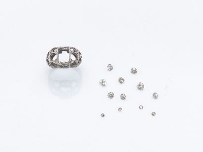 Ring setting in 18K (750 ‰) white gold and...