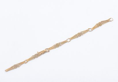 Bracelet in 18K yellow gold (750 ‰) formed...