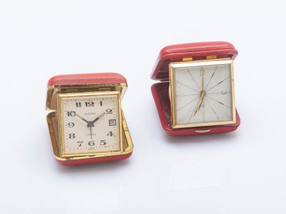 Set of two clocks:
EUROPA
Square-shaped travel...