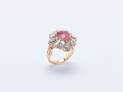 Bague en or rose 18 carats (750 ‰) sertie...