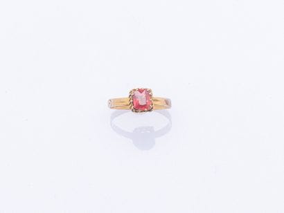 Ring in 14K yellow gold (585 ‰) set with...