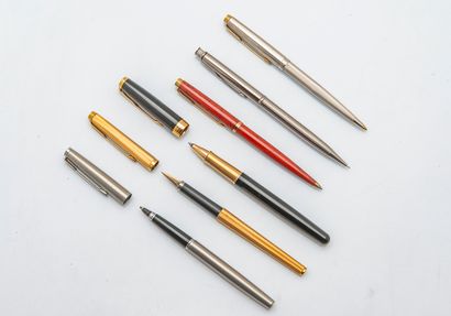 PARKER
Set of six pens including : 
-a Sonnet...