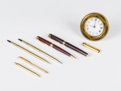 Pen set including: 
- WATERMAN ballpoint...