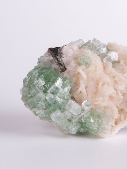 Apophyllite, Poonah, Inde. 
Dim. : 10 x 13...