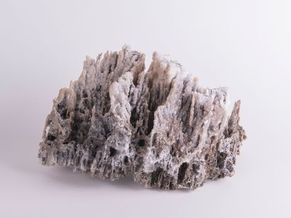 Calcite, El Tleta Ighoud. 
Dim. : 16 x 28...