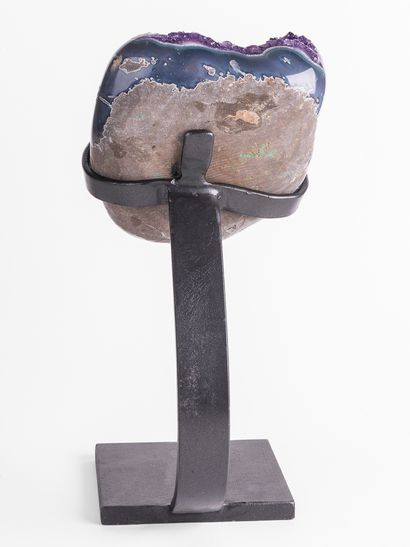 Améthyste socle, Uruguay. 
Dim. : 15 x 17...