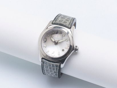 CORUM
Ladies' watch, Bubble model, ref. 39.150.20....