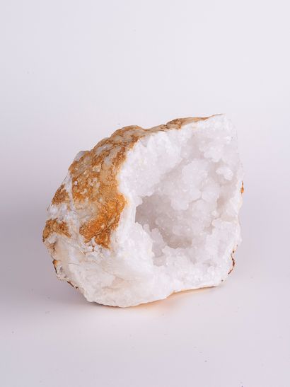 Géode de quartz, Smara, Maroc. 
Dim. : 24...