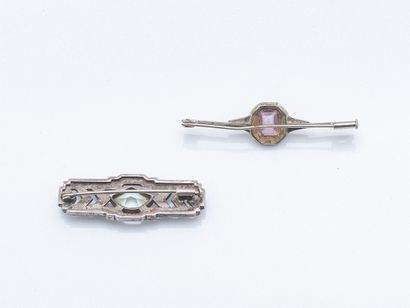 Set of two silver brooches (800 thousandths)...
