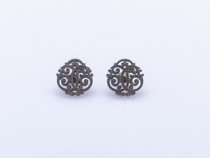 Pair of silver cufflinks (800 ‰) monogrammed....