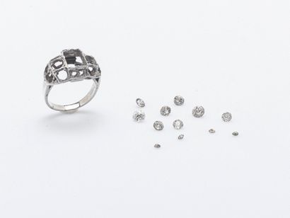 Ring setting in 18K (750 ‰) white gold and...