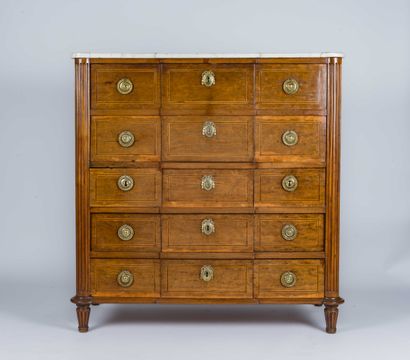 Veneered desk opening with an abttant and...