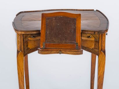 Small writing table in veneered wood with...