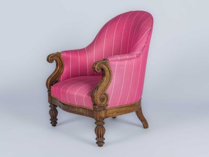 Toad armchair in mahogany on turned wooden...