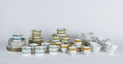 MINTON, HAVILAND et LIMOGES 
Lot de services...