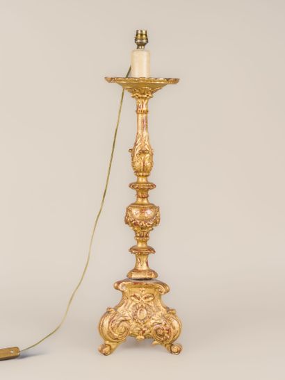 Carved and gilded wood candle holder. 18th...