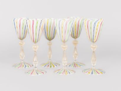 MURANO
Suite de 6 verres à jambes en verre...
