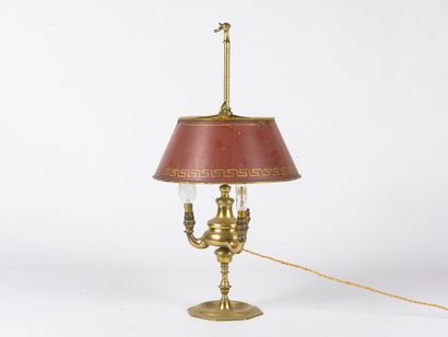 Lampe bouillote en laiton, abat-jour en tôle...